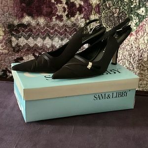 Sam & Libby Black Satin Heels - EUC